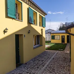 La Casa Gialla Bed and breakfast Rávena